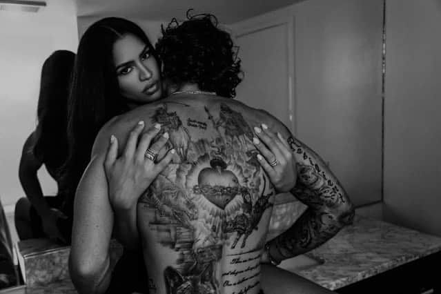 cassieのインスタグラム：「A love story preview 🏹 @jordenkeith」
