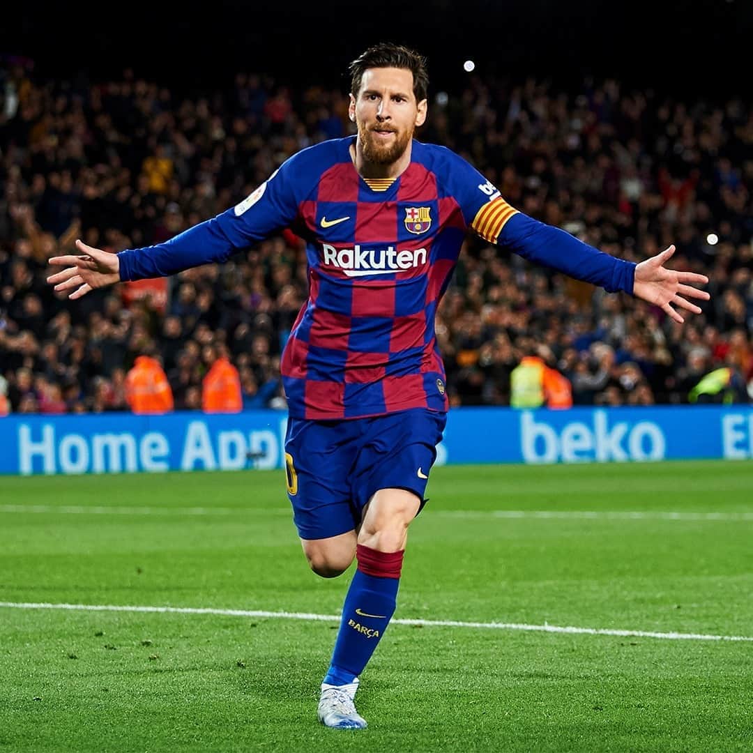 HYPEBEASTさんのインスタグラム写真 - (HYPEBEASTInstagram)「@hypebeastsports: After much speculation, @leomessi will officially stay with @fcbarcelona according to reports by @goalglobal. Reports stated that it would be “impossible” for the team to afford his contract’s release clause. Messi told Goal: “I thought and was sure that I was free to leave.” “Now I am going to continue in the club because the president [Josep Maria Bartomeu] told me that the only way to leave was to pay the €700 million EUR clause [over $828 million USD], and that this is impossible.” Click the link in bio for the full story. Photo: Pedro Salado/Quality Sport Images/Getty Images」9月5日 3時35分 - hypebeast