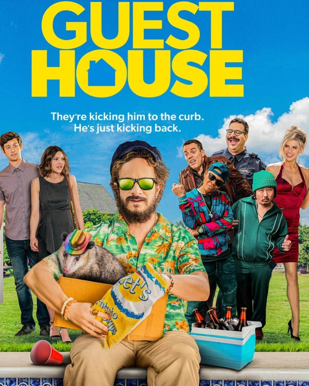シャーロット・マッキニーのインスタグラム：「GUEST HOUSE now available on Digital and On Demand anywhere you buy or rent movies ! You’re in for a laugh with this cast ! Such a fun movie to be a part of ! Tell me what you guys the think of it 😂🤪」
