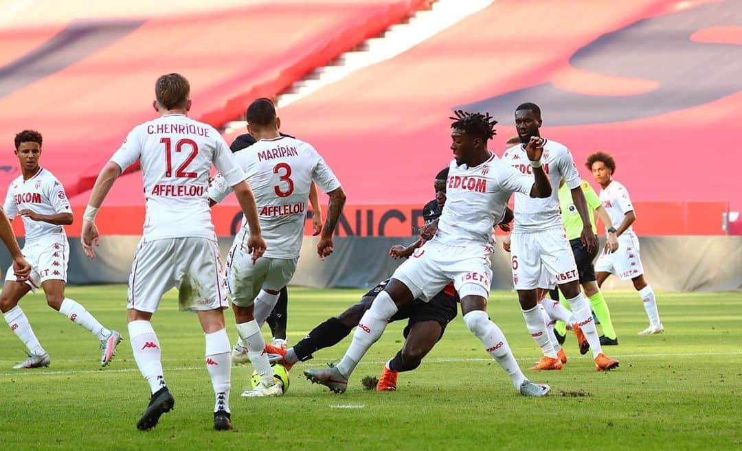 ASモナコさんのインスタグラム写真 - (ASモナコInstagram)「👊 Les 🔴⚪ s'imposent en amical face à Nice (2-3)  ⚽ CSC Daniliuc (58') ⚽ @gelsondany77 (76') ⚽ @c.henry7 (88')」9月5日 4時17分 - asmonaco