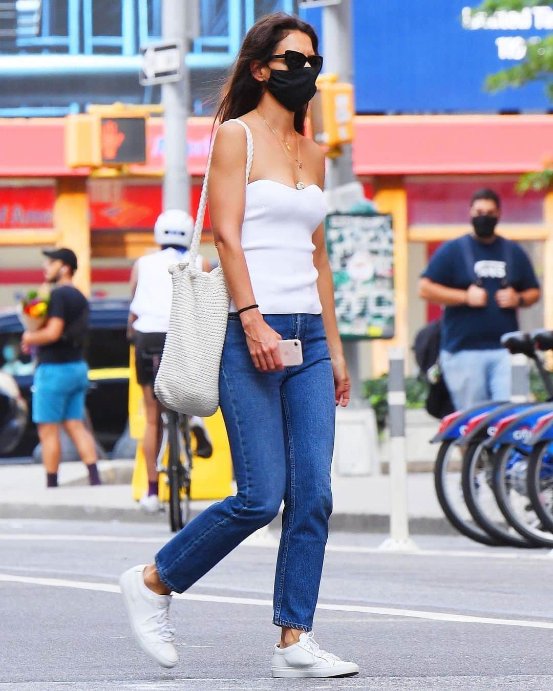 Just Jaredさんのインスタグラム写真 - (Just JaredInstagram)「@katieholmes212 wears a strapless @khaite_ny top and jeans while stepping out for some errands on Thursday in NYC’s SoHo neighborhood  #KatieHolmes Photos: Backgrid」9月5日 4時28分 - justjared