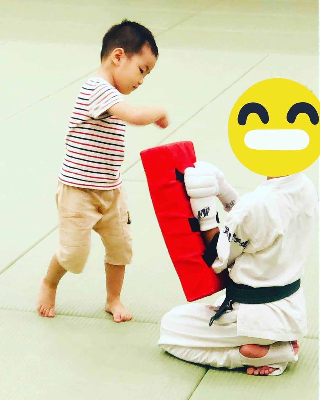 幹てつやさんのインスタグラム写真 - (幹てつやInstagram)「空手教室🥋体験レッスン‼️ ＊ ＊ #空手 #キッズ空手 #初体験 #息子 #3歳児 #習い事デビュー #お稽古 #道場 #押忍 #子育て日記 #幹てつや」9月5日 4時47分 - mikitetsuya