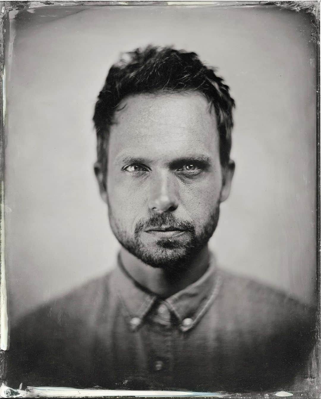 パトリック・J・アダムスのインスタグラム：「Wet plate courtesy of @thealchemistress - incredible process with a one of a kind artist. Thank you!」