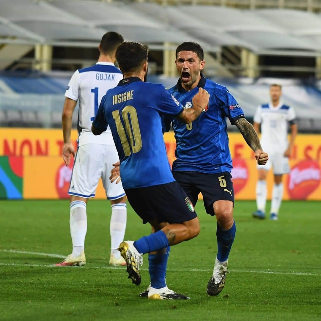 サッカーイタリア代表さんのインスタグラム写真 - (サッカーイタリア代表Instagram)「#NationsLeague 📸 Finisce in parità il primo impegno degli #Azzurri in Nations League, secondo gol in #Nazionale per Stefano #Sensi  . . 🇮🇹 #ItaliaBosnia 🇧🇦 #ITABOS #VivoAzzurro  . . 📸 All square in the #Azzurri's first outing in this edition of the #NationsLeague. Stefano #Sensi's equaliser was his second Italy goal 🇮🇹⚽ . . 🇮🇹 #ITABOS 🇧🇦 . #VivoAzzurro #Azzurri」9月5日 5時53分 - azzurri