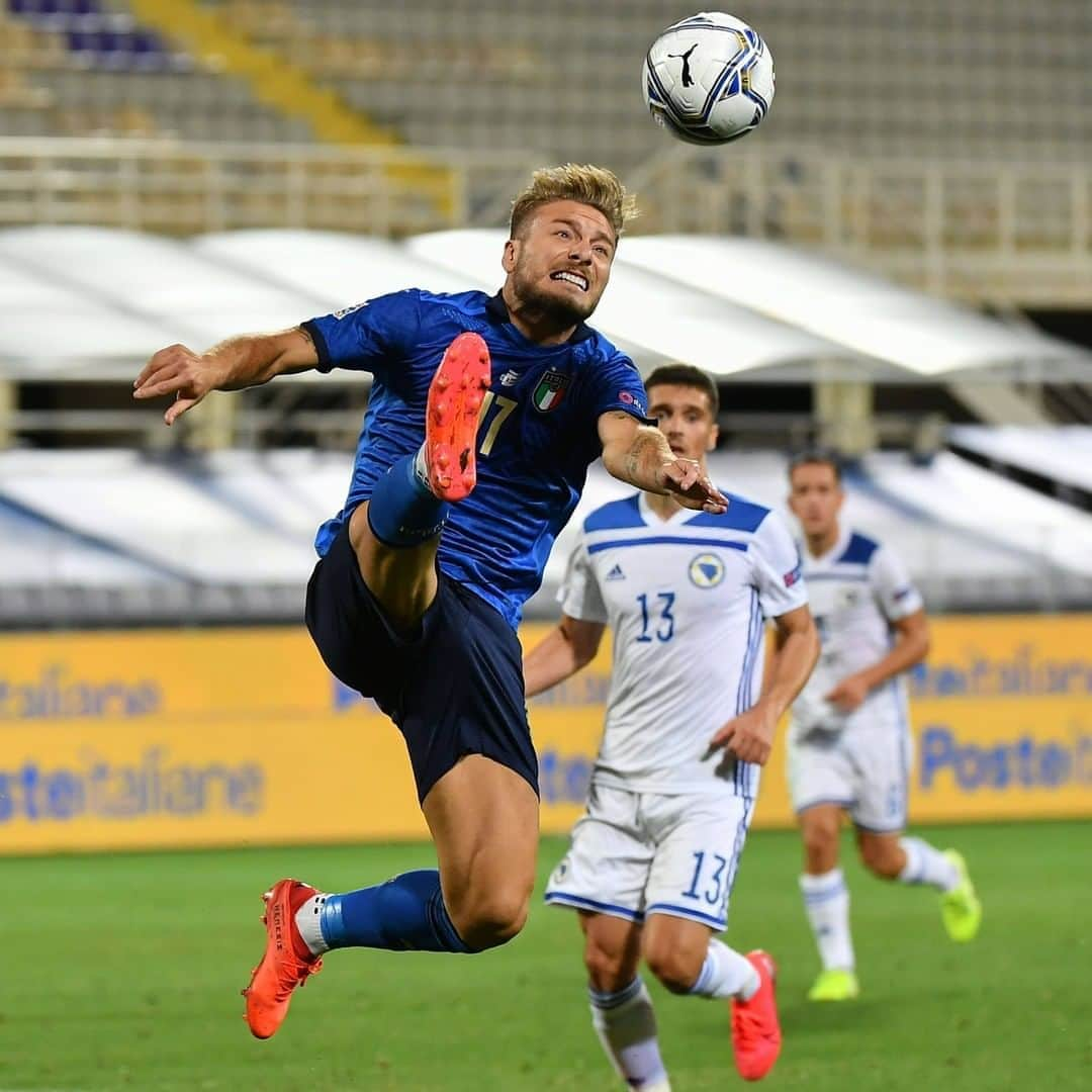 サッカーイタリア代表さんのインスタグラム写真 - (サッカーイタリア代表Instagram)「#NationsLeague 📸 Finisce in parità il primo impegno degli #Azzurri in Nations League, secondo gol in #Nazionale per Stefano #Sensi  . . 🇮🇹 #ItaliaBosnia 🇧🇦 #ITABOS #VivoAzzurro  . . 📸 All square in the #Azzurri's first outing in this edition of the #NationsLeague. Stefano #Sensi's equaliser was his second Italy goal 🇮🇹⚽ . . 🇮🇹 #ITABOS 🇧🇦 . #VivoAzzurro #Azzurri」9月5日 5時53分 - azzurri