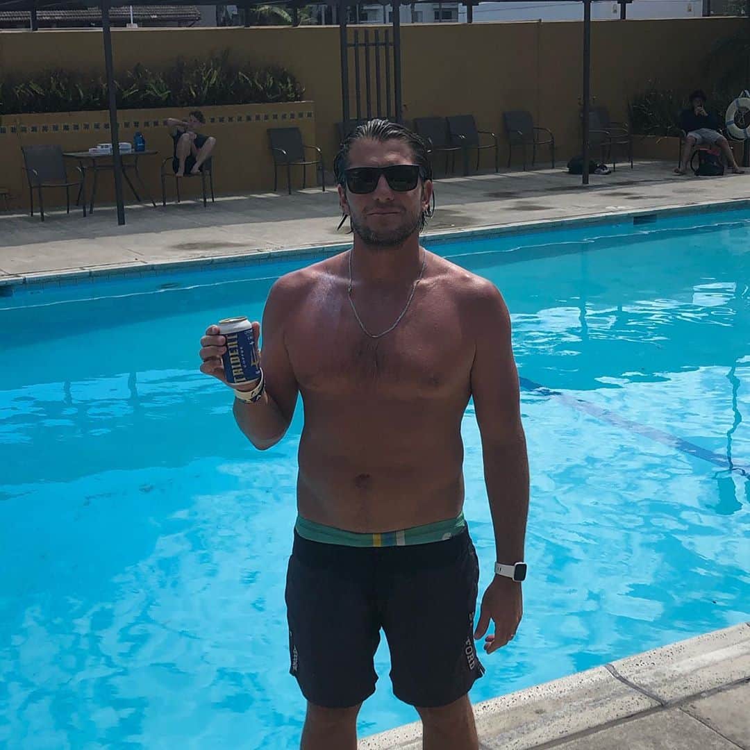 トニー・アゼベドのインスタグラム：「When you retire and ex polo players come to support! Still my favorite cold brew and #mctoil. If in San Diego make sure to stop by!  #supportwaterpolobusinesses thanks @tridentcoffee」