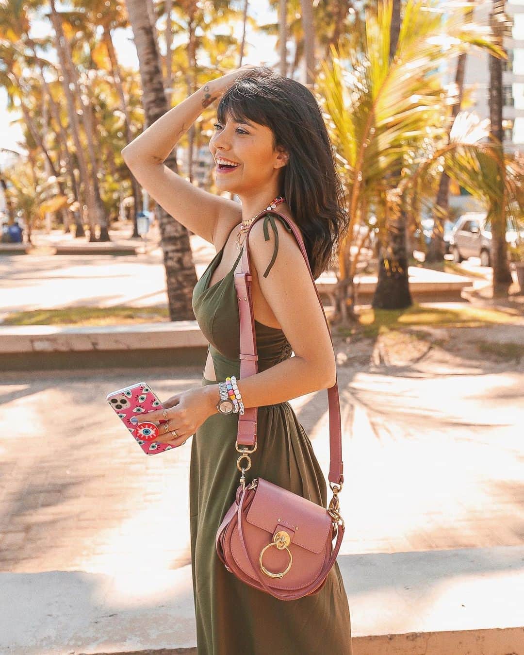 Gabriela Salesのインスタグラム：「A felicidade no olhar de quem comeu agulhinha frita hoje kkkk」