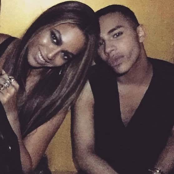 オリヴィエ・ルスタンさんのインスタグラム写真 - (オリヴィエ・ルスタンInstagram)「Happy bday BEY 🖤 You taught me so much during these last years and I feel so proud in my career and not only but as well in my personal life to have met someone that gave so much strength and vision.thank you for all the moments we shared , thank you for always pushing for a better world thank you for always supporting people you believed in. You defined the word of iconic you are defining the word of HISTORY. So proud To know you in my journey. I love you and will be always thankful for everything you did.  Happy bday again 🖤 #virgopower」9月5日 6時48分 - olivier_rousteing