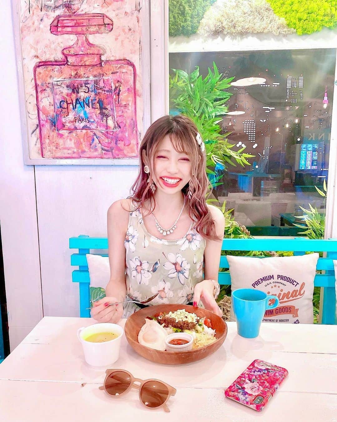 高橋里彩子のグルメインスタ