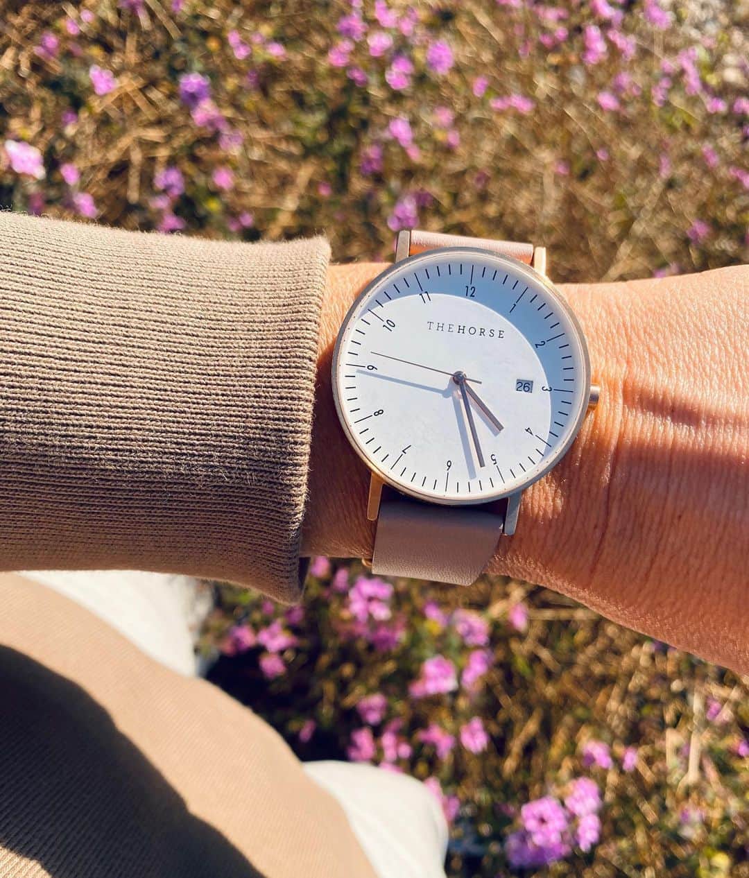The Horseさんのインスタグラム写真 - (The HorseInstagram)「The D-series watch featuring a brushed rose gold case, a white dial and a soft blush leather band.」9月5日 16時57分 - the_horse