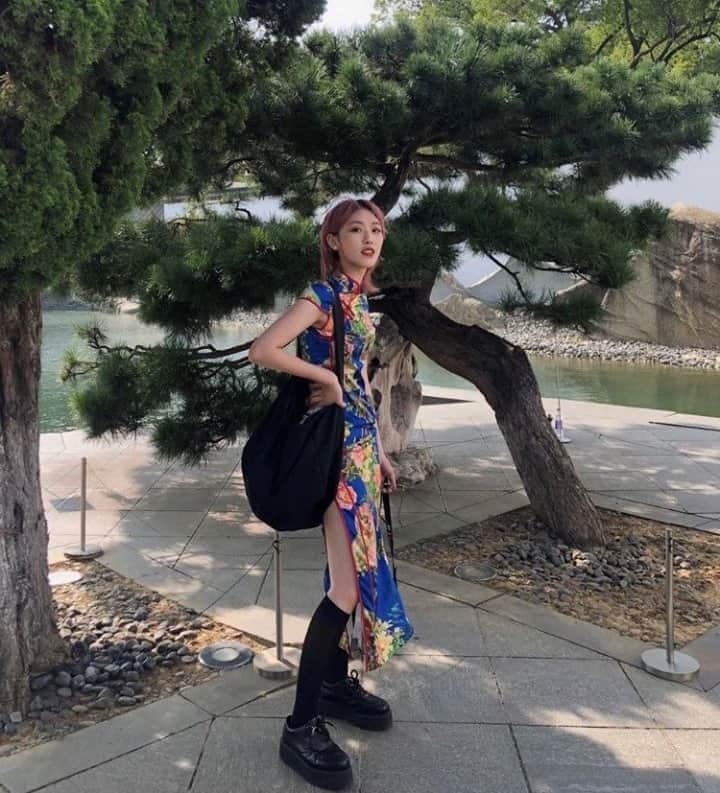 アンダーグラウンドのインスタグラム：「Nicole wears the Original Wulfrun Creeper- a double sole version of our classic style available in size 2-12 from our online store and from selected global stockists.⁠ ⁠ ⁠ ⁠ #UndergroundEngland #UndergroundShoes #UndergroundCreeper #WulfrunCreeper #Creepers #Underground #Wulfrun #OriginalCreeper #algender」