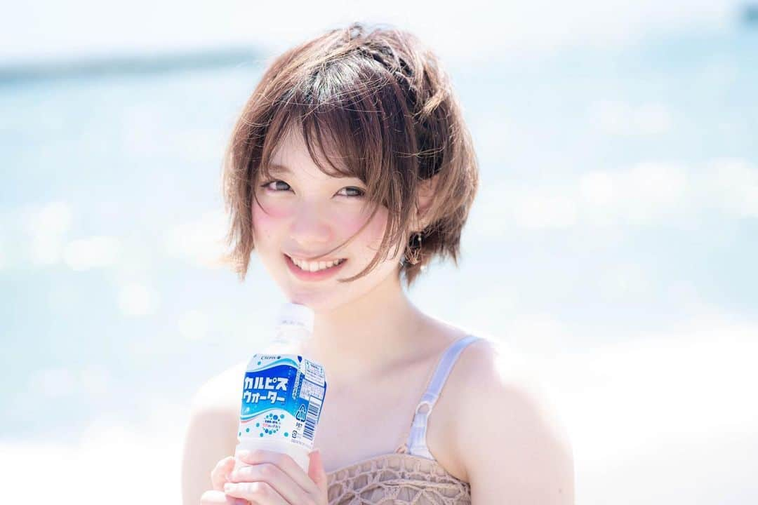 寝々ねねこさんのインスタグラム写真 - (寝々ねねこInstagram)「夏のショート時代のこの写真1番好きかも 。 #撮影 #ポートレート #ポートレートモデル #被写体 #撮影モデル #被写体になります #夏 #summer #カルピス #CALPIS #爽やか #青春 #ショートヘア #ショートカット #ショート #写真好きな人と繋がりたい #お洒落さんと繋がりたい #写真撮ってる人と繋がりたい #カメラ好きな人と繋がりたい #japan #japanesegirl #japanese #instagram #instalike #instagood #good_portraits_world」9月5日 17時11分 - ne____x4