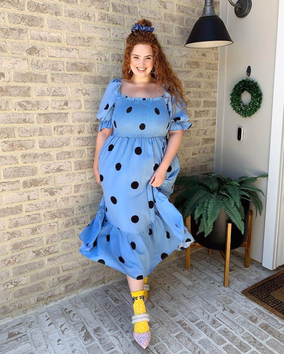 ブリー・キッシュのインスタグラム：「🦋✨」