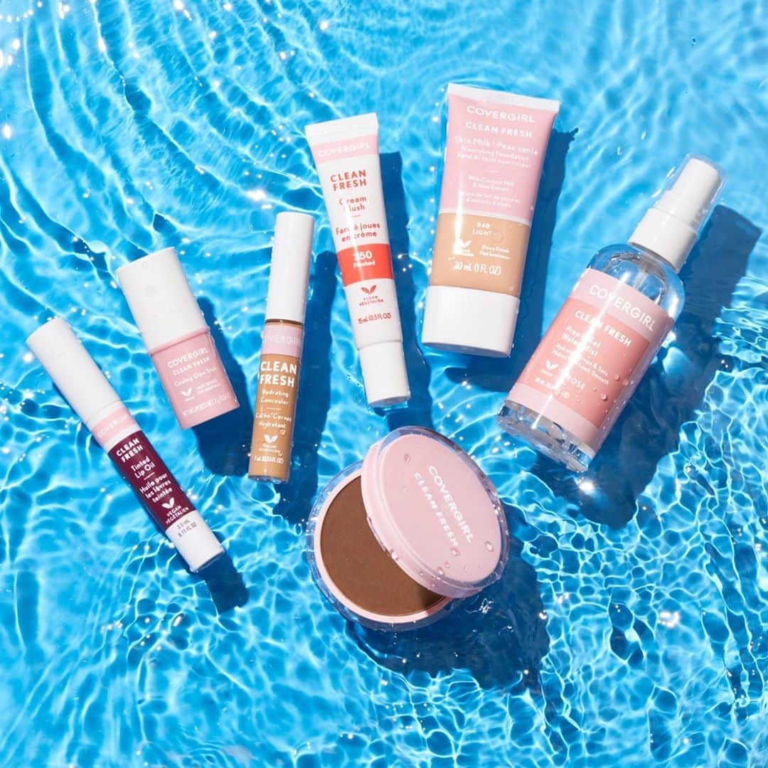 COVERGIRLさんのインスタグラム写真 - (COVERGIRLInstagram)「We got your #LDW essentials right here! Beat the summer heat and dive into hydration with our #CleanFresh Collection. 🌊  Products shown: 🌊#CleanFresh Tinted Lip Oil 🌊#CleanFresh Cooling Glow Stick 🌊#CleanFresh Hydrating Concealer 🌊#CleanFresh Cream Blush 🌊#CleanFresh Pressed Powder 🌊#CleanFresh Skin Milk 🌊#CleanFresh Prep & Set Water Mist  #EasyBreezyBeautiful #COVERGIRLCrueltyFree #CrueltyFree」9月5日 10時00分 - covergirl