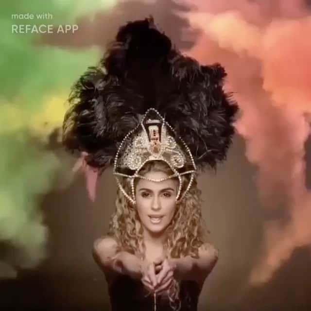 Giovanna Antonelliのインスタグラム：「Eu de @shakira (amo) pra animar minha sextona .... @paulistadgio !!! Só vc!!!😂😂😂😂😂♥️♥️♥️」