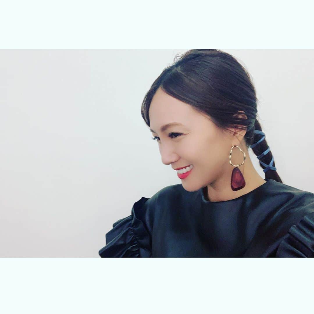 のインスタグラム：「>>> ɢᴏᴏᴅ ᴍᴏʀɴɪɴɢ...... ・ ・ 💄」