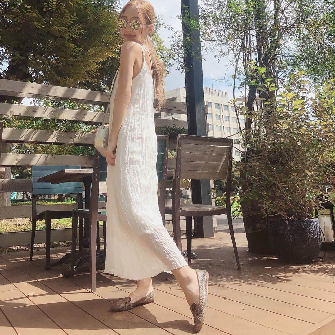 のインスタグラム：「夏のワンピース大好き🏝💛 ・ #maisondelyla #ootd #outfit #fashion #cafe #mrfarmer #morning #breakfast #dayoff #happyholidays #selectshop #ワンピース #夏ワンピ #韓国ファッション」