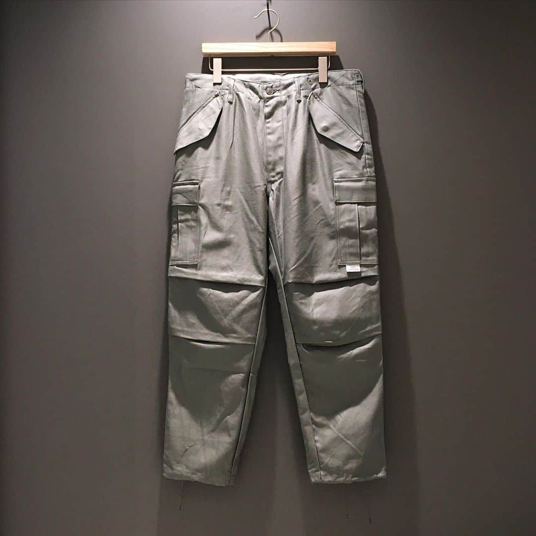 のインスタグラム：「＜DESCENDANT＞ Mens D-65M SATIN TROUSERS BEAMS JAPAN 2F @beams_japan #descendant #beams #beamsjapan #beamsjapan2nd Instagram for New Arrivals Blog for Recommended Items #japan #tokyo #shinjuku #fashion #mensfashion #womensfashion #日本 #東京 #新宿 #ファッション#メンズファッション #ウィメンズファッション #ビームス #ビームスジャパン」
