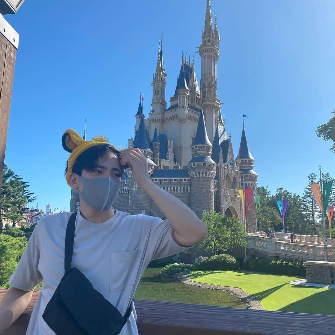 鎌田詩温のインスタグラム：「🏰🦁🏰🦁🏰🦁」