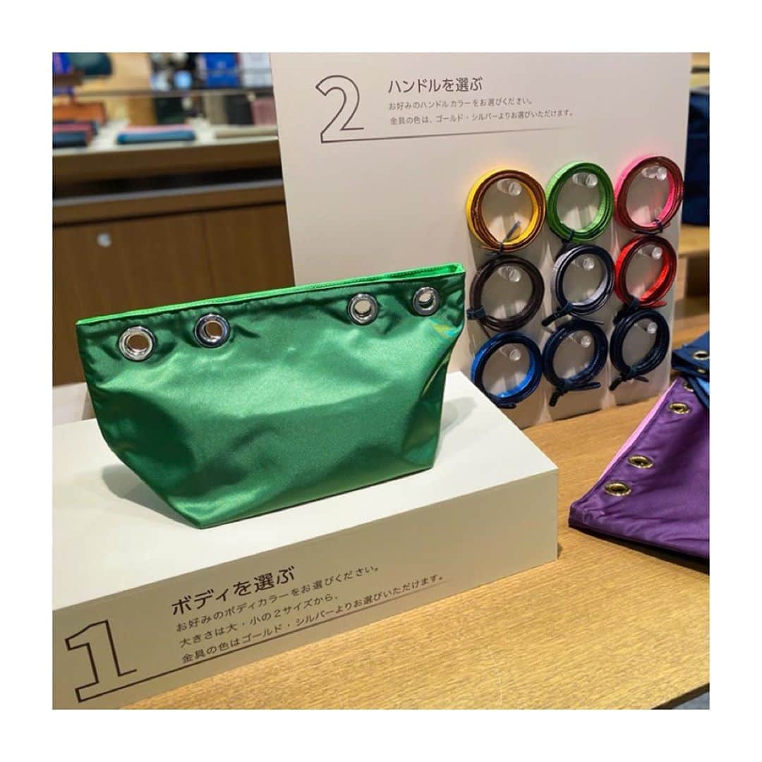Felisi Japan 〔フェリージ〕さんのインスタグラム写真 - (Felisi Japan 〔フェリージ〕Instagram)「【フェリージ 西武池袋店】 . 9/4(金)～9/13(日)の期間、 人気の高いレディースバッグ2 型をベースに、 ナイロン・レザー・金具の色を自由に組み合わせていただける 「カスタムオーダーフェア」を開催しております。 . この機会にぜひオリジナリティ溢れる 自分だけのフェリージをつくってみませんか？ バッグのその日にお持ち帰りいただけます。 皆さまのご来店を心よりお待ちしております。 . . . #felisi #bag #customorder #orderfair #handbag #color #womensbag #フェリージ #西武池袋 #バッグ #カスタムオーダー #オーダーフェア #レディスバッグ #バッグ #かばん #鞄」9月5日 13時01分 - felisi_japan