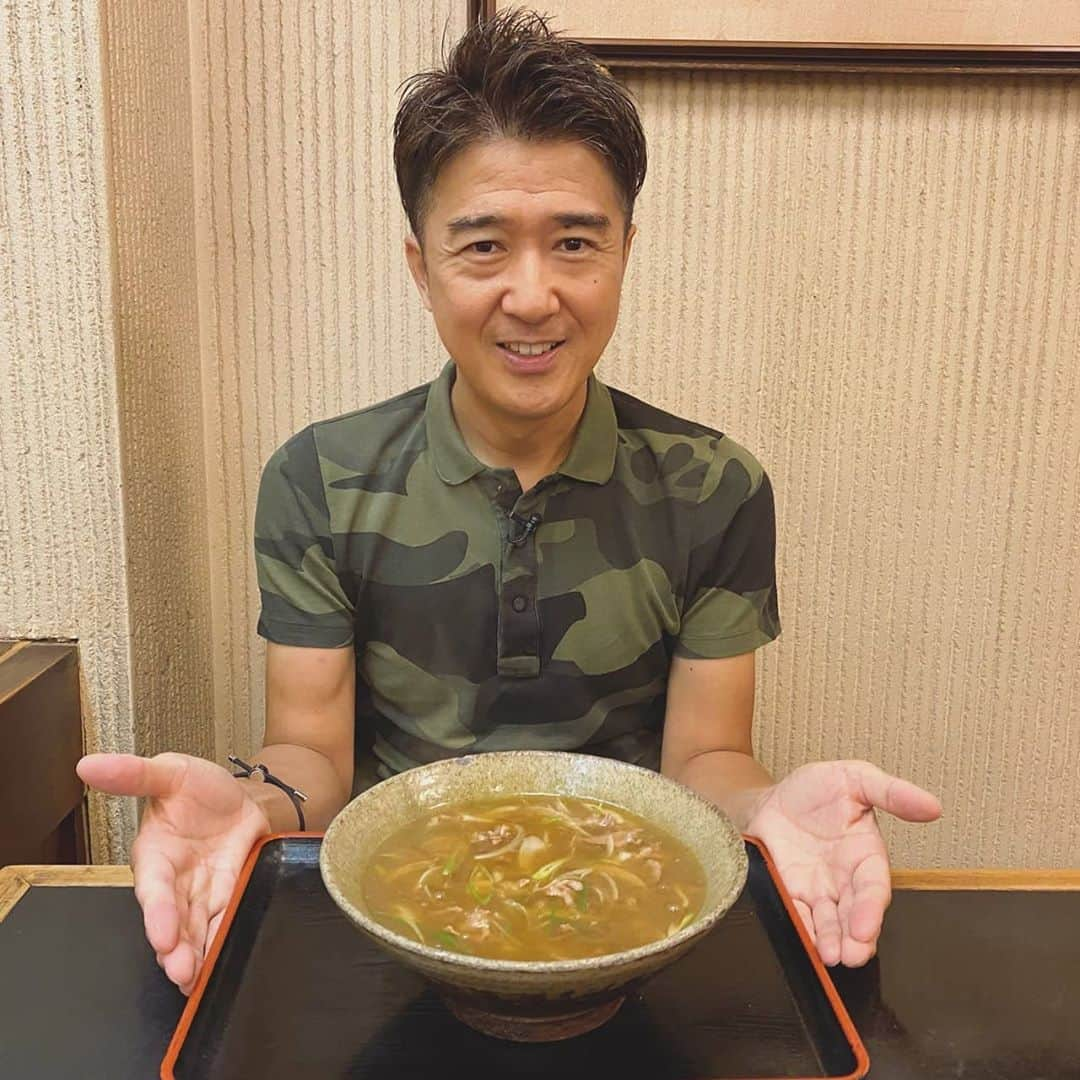 池森秀一さんのインスタグラム写真 - (池森秀一Instagram)「チャイナタウンの中にある『田舎そば みゆき』さんでカレーそばを頂いてきました^_^ 関西風の出汁で食べるカレー蕎麦は初めてでした！とっても美味しかったです♪ #DEEN #vocal #池森秀一 #music #musicproducer #DEEN蕎麦森 #池森先生 #DEEN池森秀一の365日そば三昧 #蕎麦の世界 #毎日お蕎麦 #田舎そばみゆき」9月5日 12時59分 - ikemori_shuichi