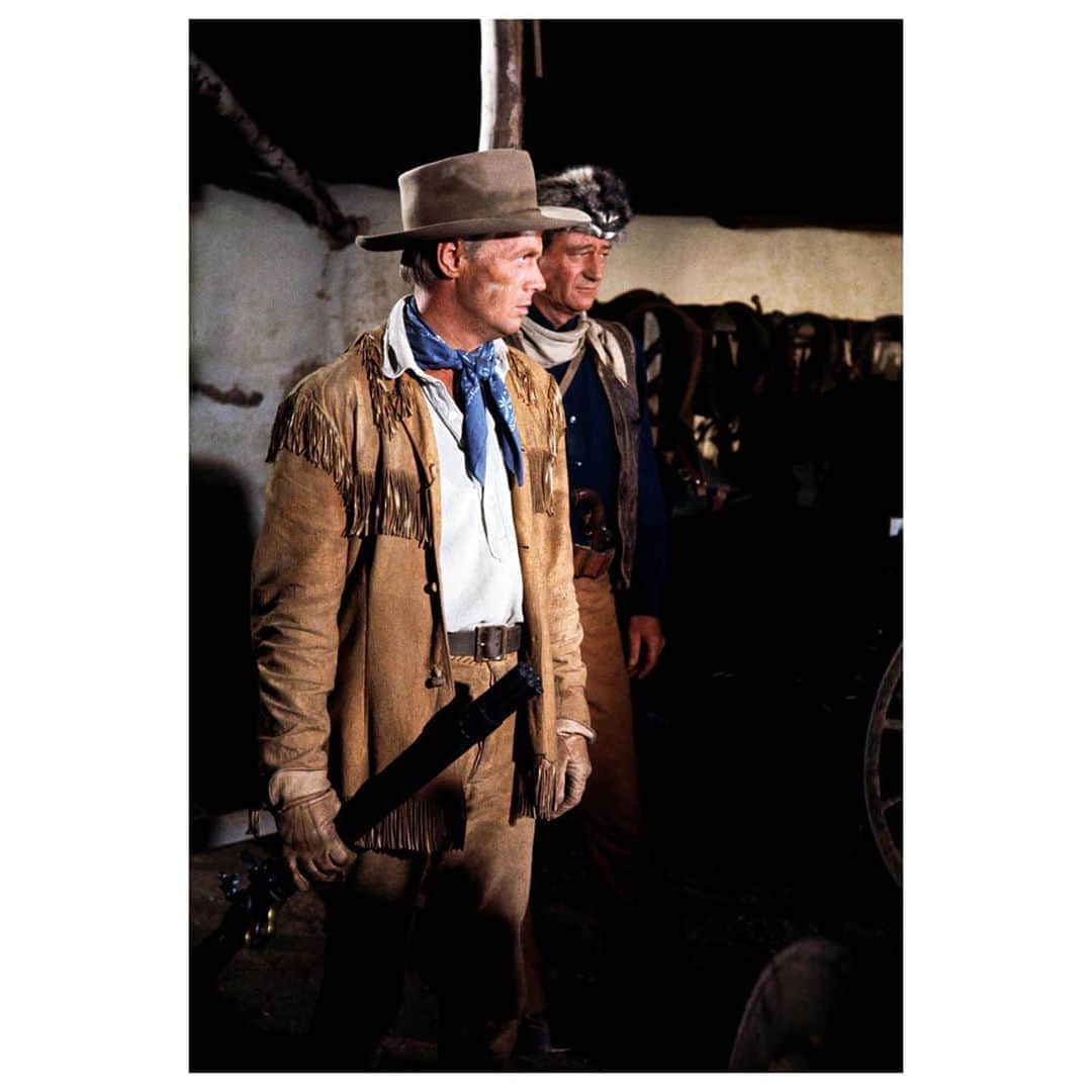 Magnum Photosさんのインスタグラム写真 - (Magnum PhotosInstagram)「The John Wayne-directed 1960 film The Alamo was a tale of American tragedy, machismo, and sometimes grandiose heroism.⁠⠀ .⁠⠀ Though historically inaccurate in many respects, the film holds particular significance as a chronicle of American patriotism and for the insight it offered into its director Wayne.⁠⠀ .⁠⠀ We explore Dennis Stock and Wayne Miller’s photographs, made on the set of the film. Link at bio.⁠⠀ .⁠⠀ PHOTOS: On the set of "The Alamo." Brackettville, Texas. USA. 1959.⁠⠀ .⁠⠀ © #DennisStock/#MagnumPhotos」9月5日 18時27分 - magnumphotos