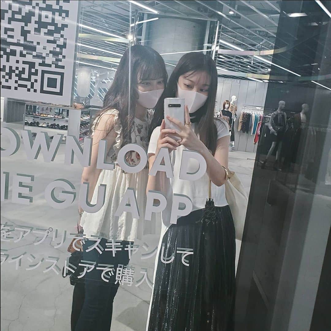のインスタグラム：「. #4me  発色も良くてかわいい︎︎︎︎☺︎  #guコスメ #guリップ」