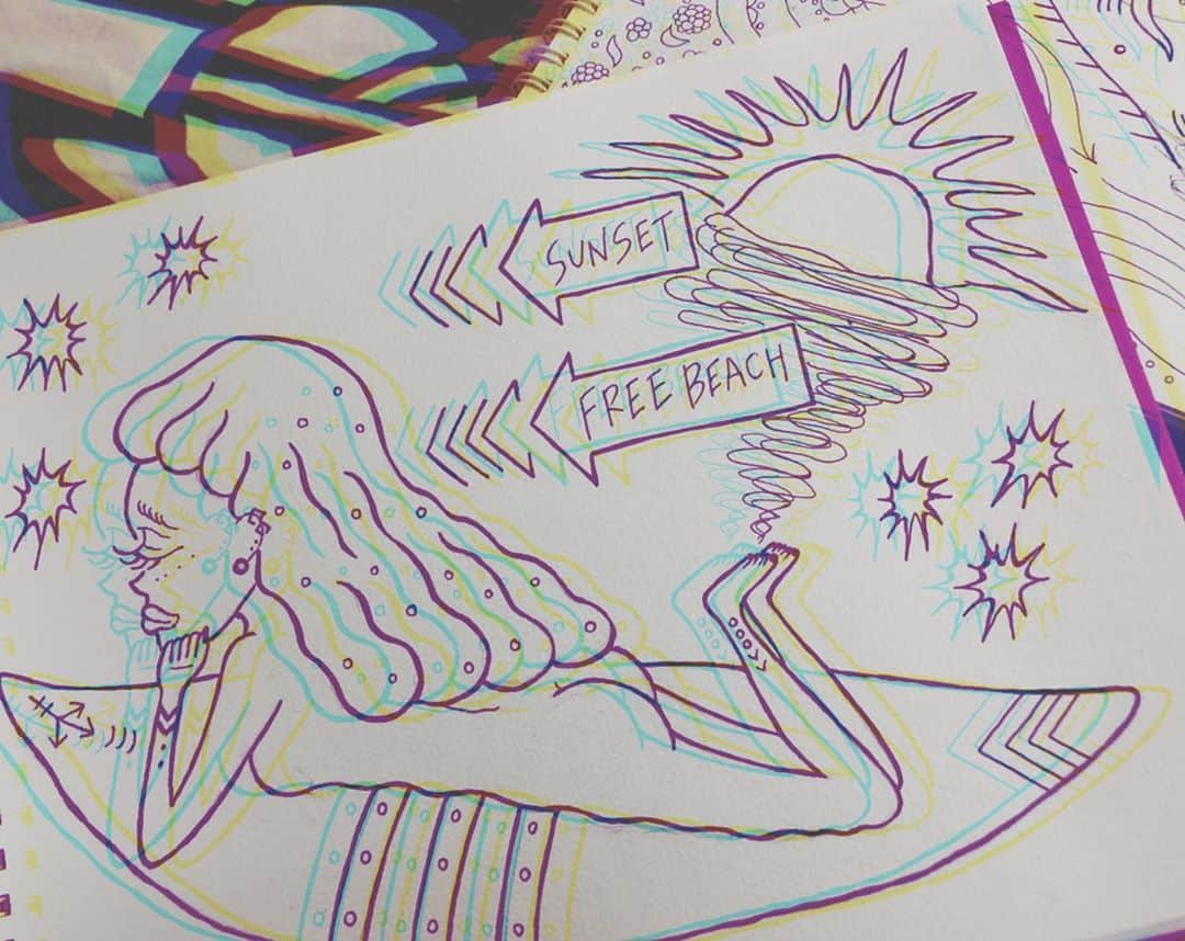 イラストレーターbebeのインスタグラム：「. 🌤⛱💜🤎🖤🤍． #bebemikiart ． ． ． ⇟⇟⇟✷ #Androidケース#Xperiaケース#iphoneケース#スマホケース#携帯カバー#携帯ケース#手帳型#手帳型ケース#オリジナルイラスト#オリジナルアート#ハンドメイド#ハンドメイド販売#イラストオーダー#イラスト#海#ビーチ#アート#LINEスタンプ#ネット販売 #iPhone #followforfollow #beach #sunset #l4l#instagood#f4f」
