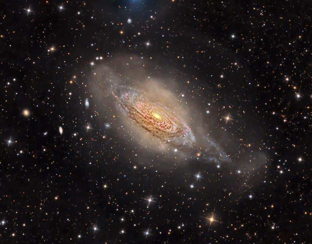 トニー・ジャーのインスタグラム：「Big Congratulations to Mr.Michael Selby  to have won the National Astronomical Research   Institute of Thailand's competition for best Deep Space Astro Photo of 2020 with my image of NGC 3521. From camera was this taken on FLI PL16803 with Astrodon Filters Telescope is Officina Stellare RiDK 500 FL 3500mm」