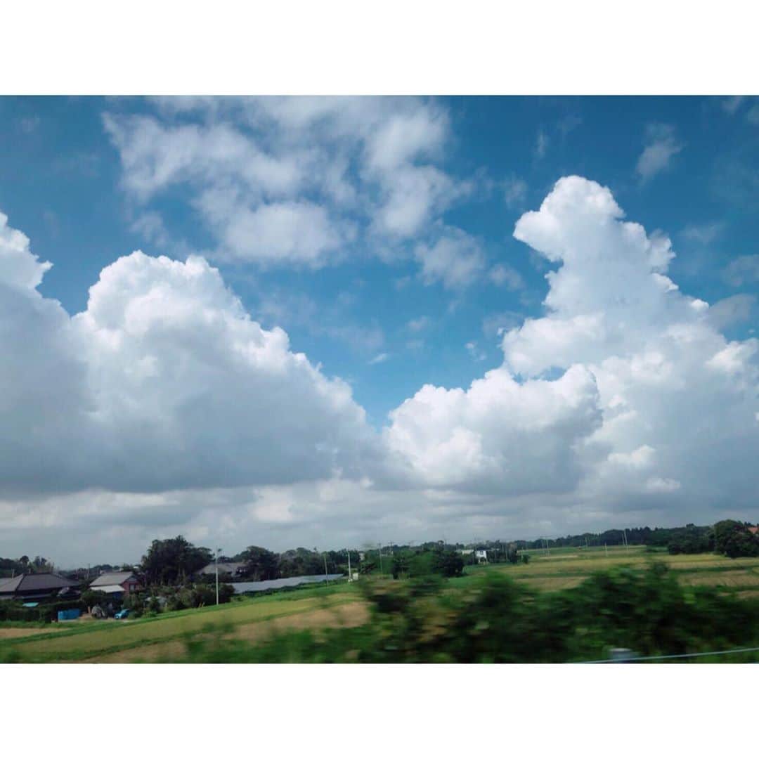 RINAさんのインスタグラム写真 - (RINAInstagram)「今日の空は美味しそうな雲がたくさん☁️」9月5日 13時51分 - rina_karina0417