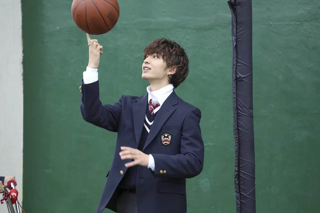 木村慧人さんのインスタグラム写真 - (木村慧人Instagram)「🏀🌺  #fantastics #EXPG高等学院 #どなたかの写真集に載っていたような？ #オフショットmobileに上がってます #windingroad〜未来へ〜」9月5日 14時03分 - keitokimura_official