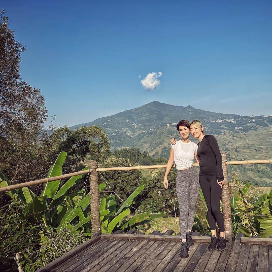 セリーナ・ジェイドさんのインスタグラム写真 - (セリーナ・ジェイドInstagram)「Thank you Lululemon for inviting me to the 2 day immersion at Vinetree Sustainable Resort in Red River Valley Yunan. Was nice to be with like-minded people! #lululemon #lululemonambassador」9月5日 14時39分 - celinajade