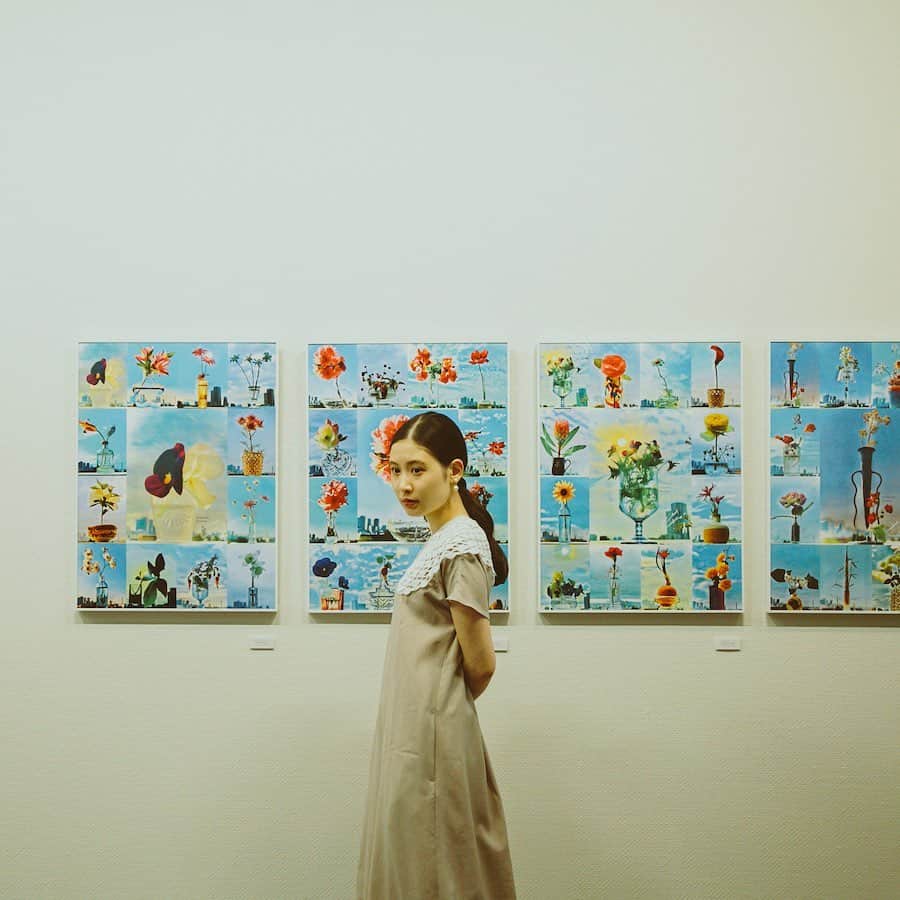 前田エマさんのインスタグラム写真 - (前田エマInstagram)「#前田エマの東京ぐるり  @fudge_magazine  今回からしばらくは、表参道スパイラルを特集！！初回はギャラリースペース「スパイラルガーデン」です！うれしいなあ。 ウェブサイトからチェックしてください！ Photo @osada__」9月5日 14時51分 - emma_maeda