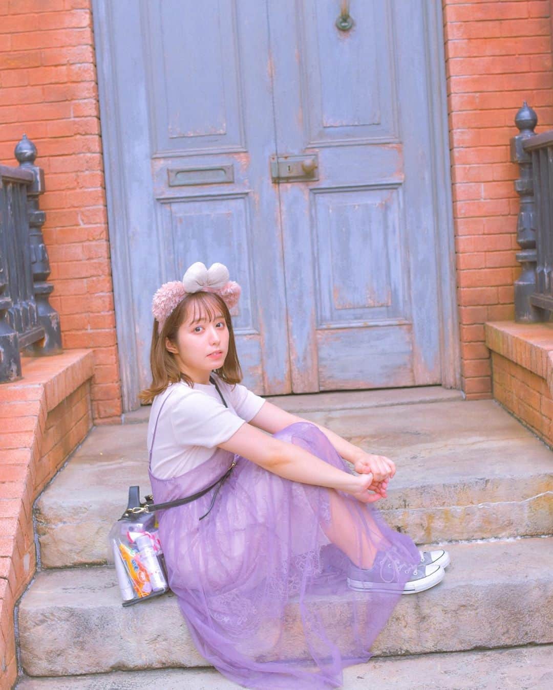 前田美里のインスタグラム：「どようび。(🏰) camera..nikon D5500 . . #どようび #ディズニー #ディズニーシー #シェリーメイ #ダッフィー  #disney #disneysea #ノスタルジック #女子力 #自撮り  #film #nikon #D5500  #photo #summer #selfie #ファインダー越しの私の世界 #写真好きな人と繋がりたい #ヲタク #欅坂46 #日向坂46 #フォロワー募集中 #costume #japanesegirl #follow #followme #좋아요 #팔로우미 #팔로미 #오오티디」