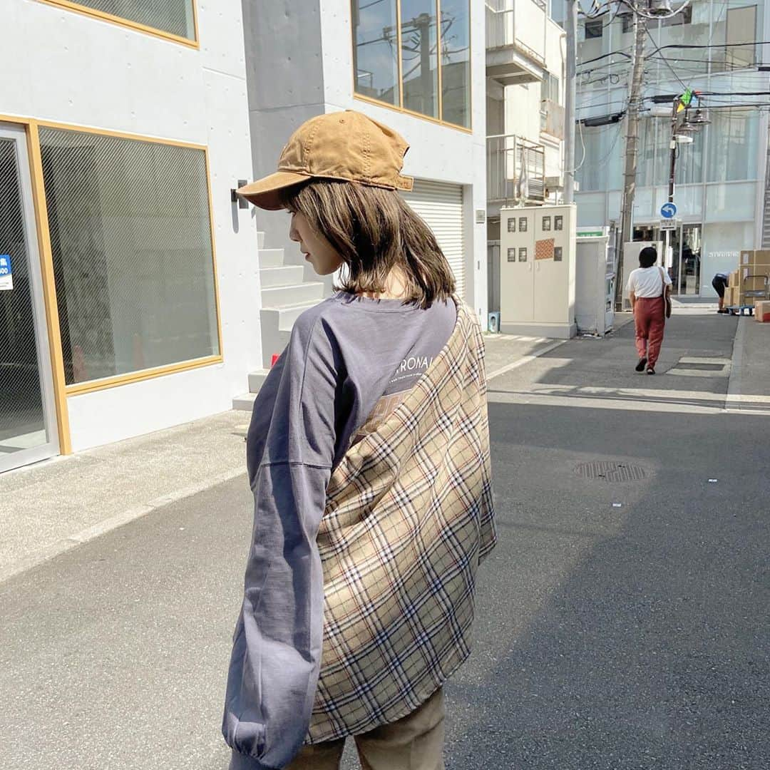 横⼭花奈さんのインスタグラム写真 - (横⼭花奈Instagram)「﻿ ﻿ カーハートの帽子かわえええ﻿ 秋服はやくもっときたいな😚﻿ ﻿ ﻿ ﻿ #spinns#スピンズ#spinns原宿竹下通り店﻿ #カーハート#carharrtt#ストーリート﻿ #ストリート女子#ストリートコーデ﻿ #プチプラコーデ#モデル#アイドル﻿ #idol#model#selfie#fashion#dailylook﻿ #instagood#followme﻿ #아이돌#데일리룩#셀피#팔로우」9月5日 16時27分 - hana_yokoyama_