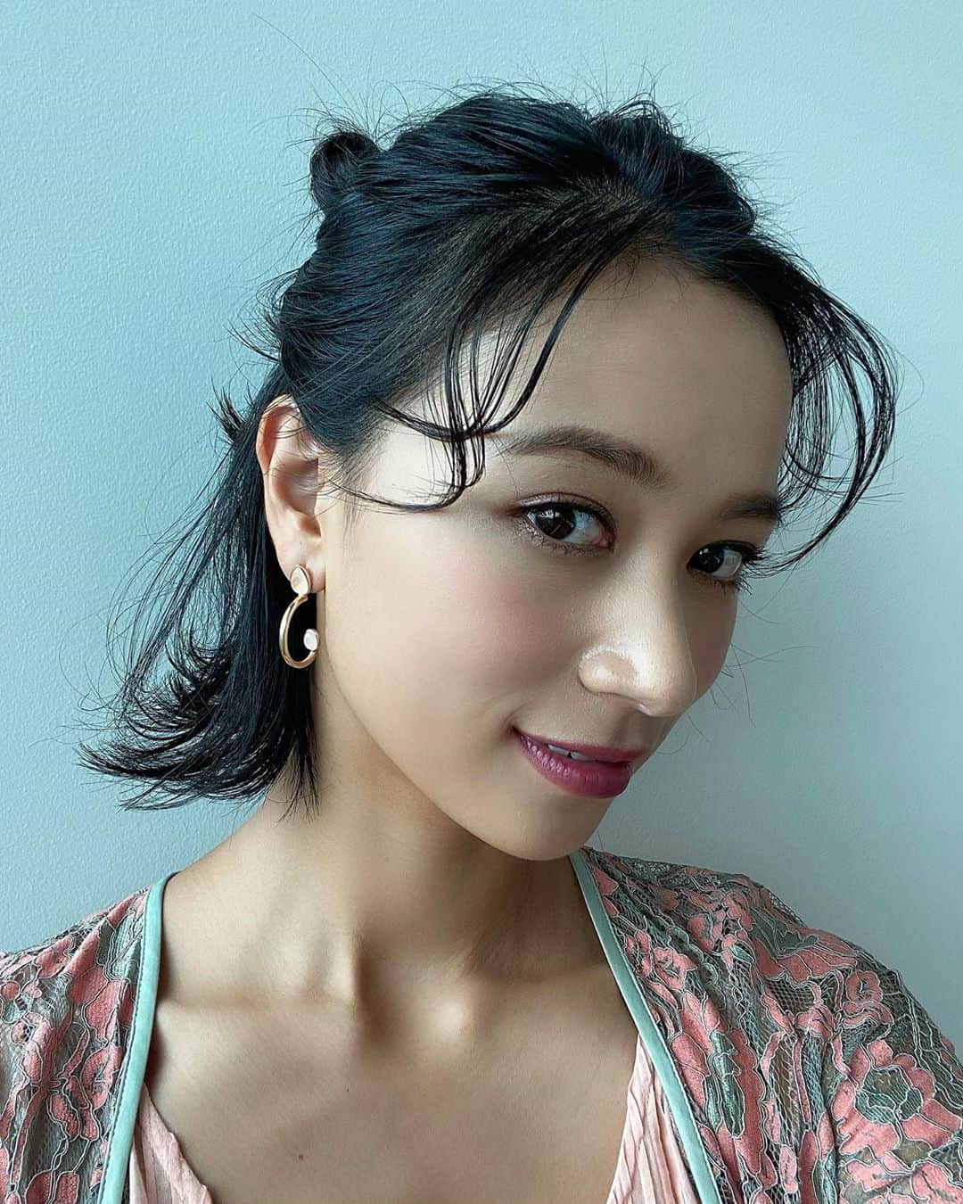 高橋ユウさんのインスタグラム写真 - (高橋ユウInstagram)「hairmake up by @chibilisa 💄 Thank you!!!  #hairmake #makeup」9月5日 16時48分 - takahashiyu.official
