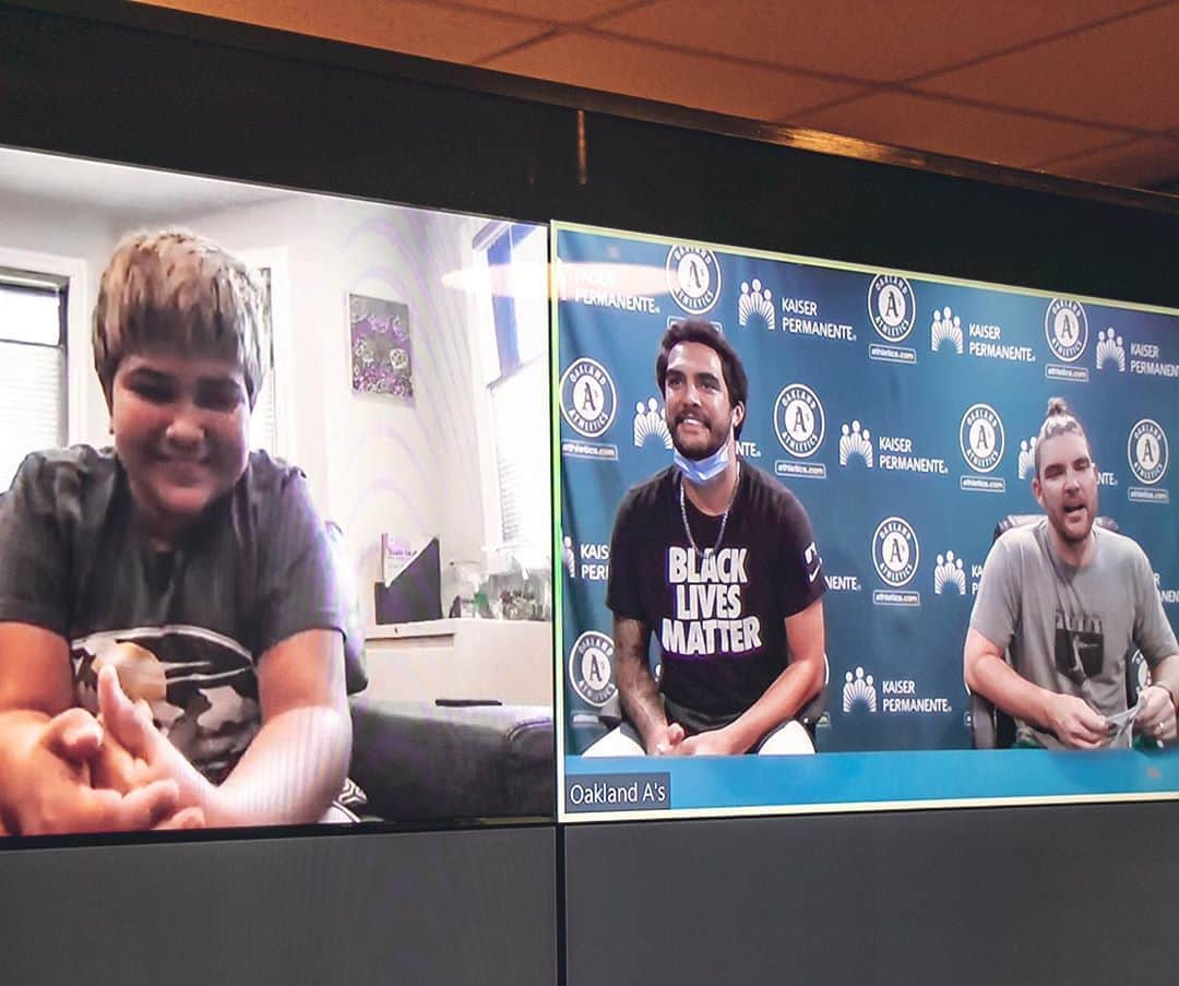 オークランド・アスレチックスさんのインスタグラム写真 - (オークランド・アスレチックスInstagram)「As we join teams across the league in hosting Childhood Cancer Awareness Day today, a few of the guys virtually met with kids from @makeawishsf for Q&A sessions 💚 #RootedInOakland」9月6日 2時51分 - athletics