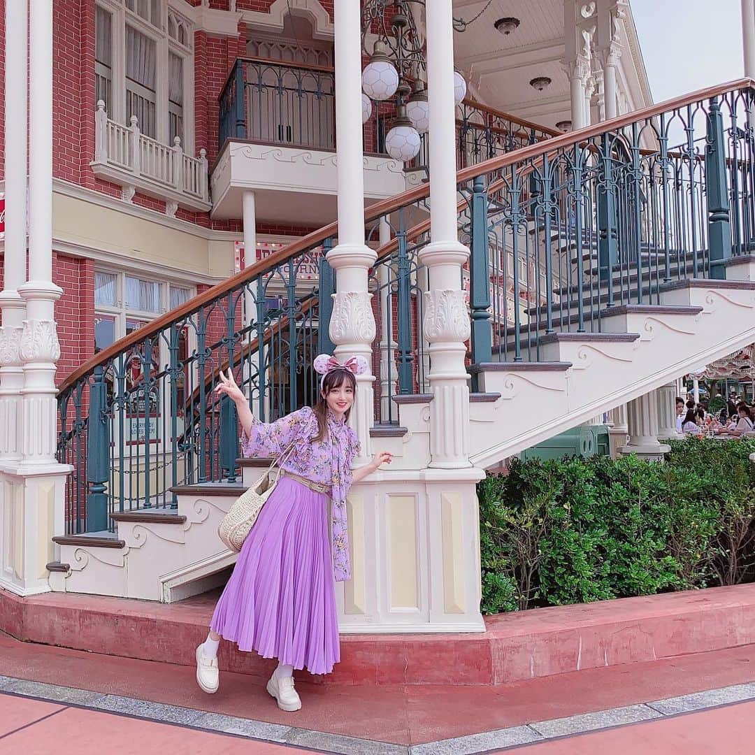 新希咲乃さんのインスタグラム写真 - (新希咲乃Instagram)「ディズニー投稿の続き…♥ お洋服の質問があったので、タグ付けしておきました〜！！ 靴は韓国で昔買ったやつだよ👟👞」9月5日 18時35分 - niki_sakino