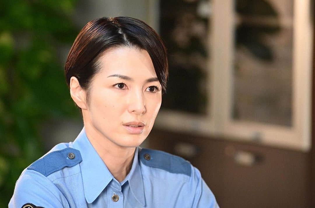 未満警察 ミッドナイトランナー【公式】のインスタグラム：「👮‍♂️#最終話 まで、あと2時間‼️👮‍♂️﻿ ﻿ 9年前スコップ男事件の犯人として逮捕された天満暁生の無実を証明するため、助教の蘭子(#吉瀬美智子)も快(#中島健人)と次郎(#平野紫耀)たちの模擬捜査を手伝う。一方、スコップ男の映像を持っていた冬美(#大幡しえり)は警察で取り調べを受けるが…﻿ ﻿ #未満警察 #今夜10時 #日テレ﻿ #ゾクサス逆襲の土曜日」