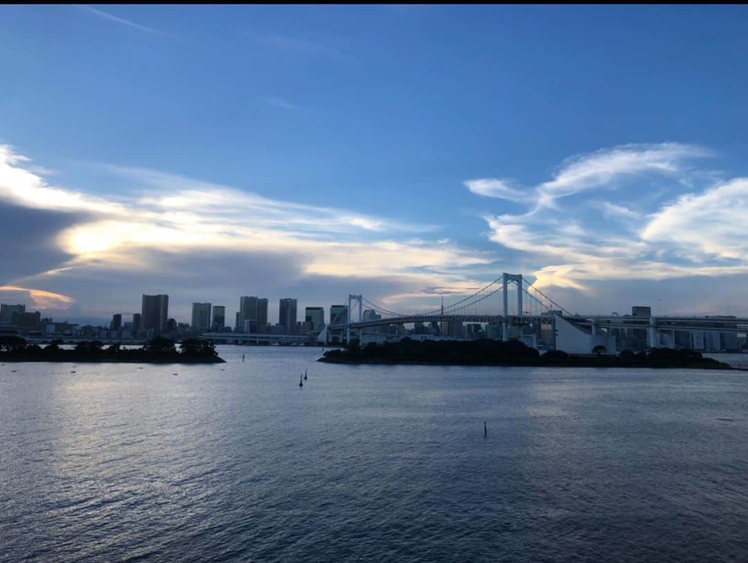 沖玲奈さんのインスタグラム写真 - (沖玲奈Instagram)「9月スタート！🌿新しいプロジェクトも始まりバタバタしてるけど頑張ろ🤝💕在宅👩‍💻の反動もあり、エンゲルが大変よく上がっております。。笑 ちーちゃんがチョイスしてくれた代官山のkintanは広めのカウンターで、パーテーションもあって良い感じになってた！ . 外食ない日は極力食事は気をつけてるけど、流石に有酸素とトレーニングもまた増やさないとまずいな。。かんさん引き続き宜しくお願いします😆😆笑 色んな時期が重なってプレート持ちがち。。🙊笑 そうだ、台風気をつけましょう😭😭💪💨 #恵比寿 #広尾 #品川 #赤坂 #女子会 #dinner #グルメ #gourmet #kintan #obicamozzarellabar #melograno #白金バル #わらやき屋」9月5日 20時02分 - reinaoki2508