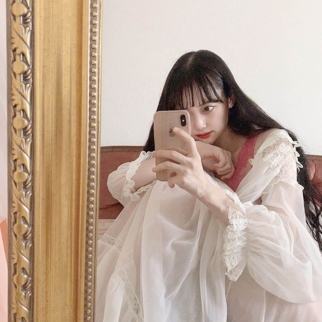 酒元麻衣（まいへー）のインスタグラム：「♡♡♡ . . 産後のバストケアは本当に大切🍑 妊娠中も使ってた@lulukushel 👶🏻 newカラーのローズピンクをゲットしました♡ . . 着け心地抜群で夜間授乳もしやすいし、ケアもできてとてもお気に入りです♡ . . lulukushelとてもおすすめ…♡ . . . #くつろぎ育乳ブラ #ナイトブラ #育乳 #育乳ブラ #ルルクシェル #lulukushel」