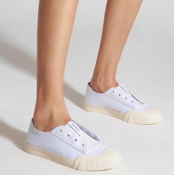 Schutzのインスタグラム：「WHITE SMASH - A MUST HAVE ❤️ #schutzsmash」