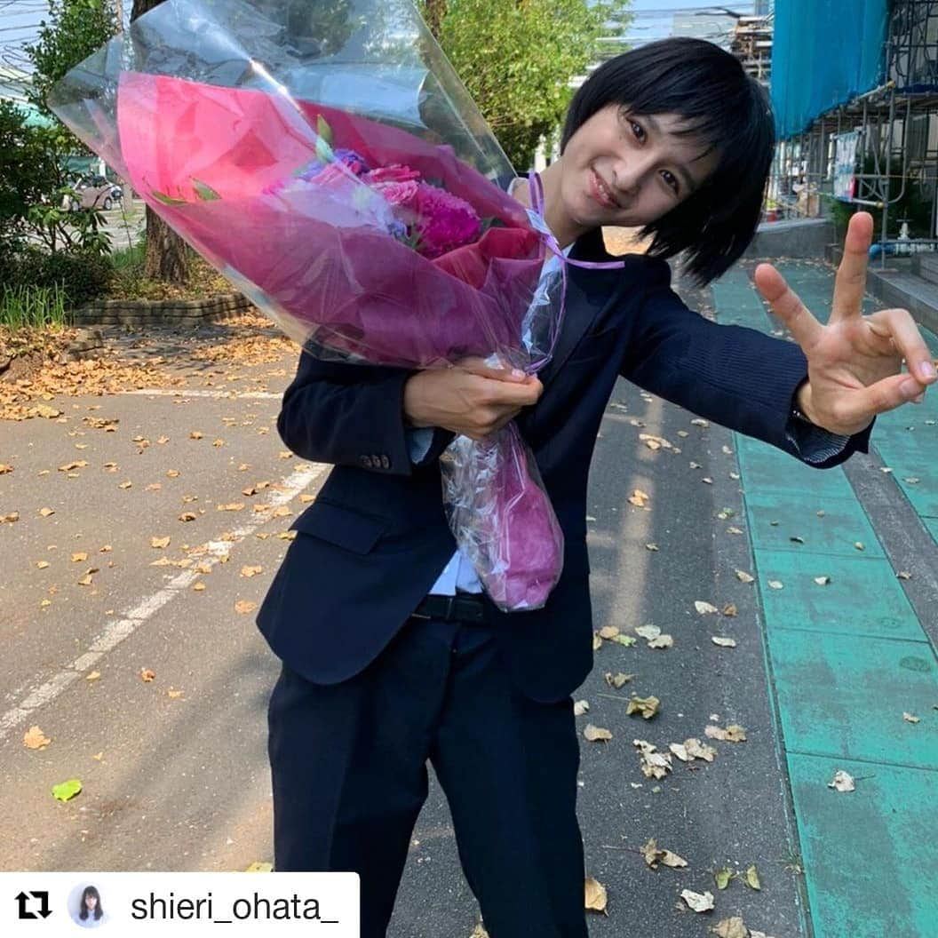 未満警察 ミッドナイトランナー【公式】のインスタグラム：「#Repost @shieri_ohata_ (@get_repost) ・・・ 本日22時から未満警察ミッドナイトランナー最終話放送です！ 先週から真相が気になってソワソワしている方たくさんいらっしゃるかと思います！！！ 事件の結末を是非ご覧ください！✨ 私は9話の走ってるシーンでオールアップしました！🏃‍♀️💨 現場で『ラストRUN、だね！』と話してました！笑  #未満警察 #ミッドナイトランナー  #最終話  #写真の #走り切った笑顔の表情笑🤣」