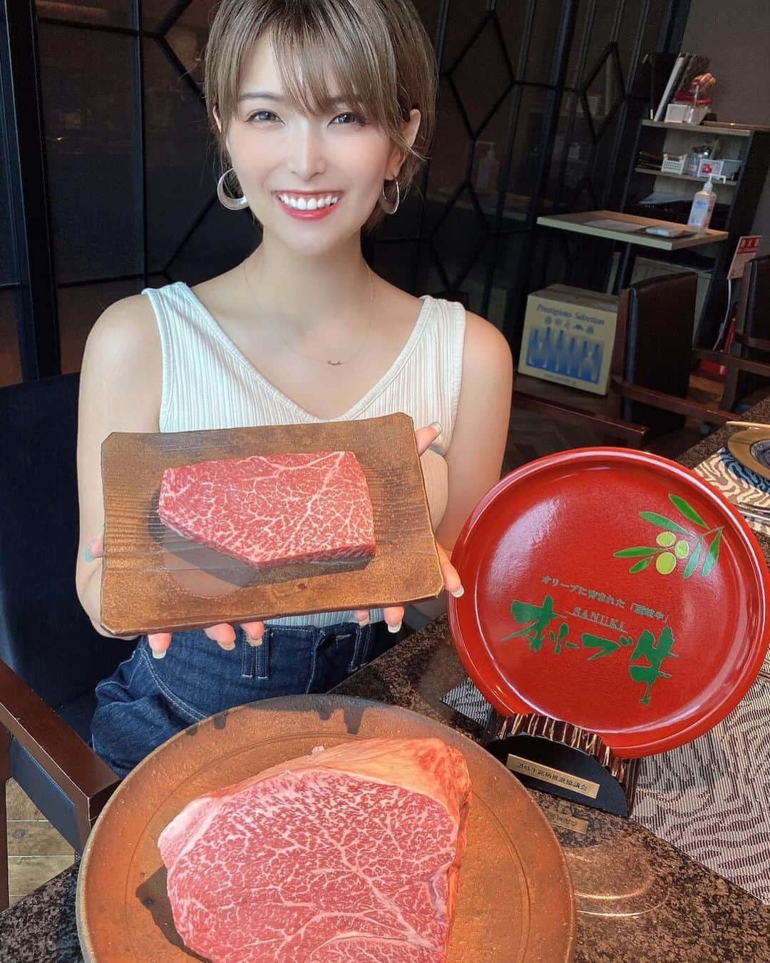 ききまるさんのインスタグラム写真 - (ききまるInstagram)「女子会💓 . . 鉄板焼き😘 オリーブ牛初めて食べた🐄 . オリーブ牛はオリーブの搾りカスを餌にしてる牛なんだってー (初知り〜 . . お肉ってあんまり食べれないんだけど、 脂っぽくなくてヘルシーで超美味しかった😭😭 . . リーズナブルなメニューも多くて嬉しい🥳 . . 【鉄板焼SETO】  東京都港区浜松町2-6-5 浜松町エクセレントビル204 . . . #鉄板焼き　#鉄板焼きランチ #鉄板焼きディナー #浜松町 #浜松町グルメ #浜松町ランチ #浜松町ディナー #お肉好きな人と繋がりたい #グルメスタグラム #グルメ女子 #ぐるめすたぐらむ #お肉大好き #お肉最高 #オリーブ牛」9月5日 21時15分 - kikigram_97