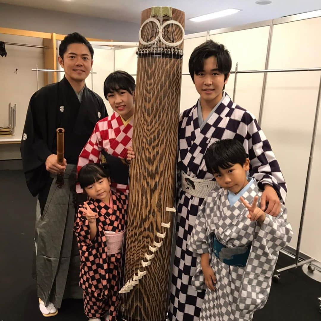 鈴木福さんのインスタグラム写真 - (鈴木福Instagram)「今日はTGC｢文化庁 日本博STAGE｣に出演しました！  兄弟4人と、叔父の川村葵山での和楽器演奏、そして着物姿みなさんのランウェイで、すごく楽しかったです！  見逃したみなさんは、YouTubeなどいろいろなところで観られるのでぜひ観てください！！  久しぶりにフワちゃんに会えた！ 面白かった(笑)  高橋文哉さんはわざわざご挨拶に来てくれて、超うれしかったし超かっこよくて優しかったです！！！ 不要不急の銀河で一緒だった茅島みずきちゃんにも会えました！  そしてJO1のみなさんやNovelbrightのみなさん、新庄剛志さんや小宮璃央さん、鈴木家の大好きな道枝駿佑くん佐藤龍我くん、他にもたくさんの方々にお会いできて嬉しかったです！(笑)  また出られるようにがんばります！ 身長伸びてイケメンになればモデルとしてTGCでられるかな？(笑)  #TGC#東京ガールズコレクション#鈴木福#文化庁#日本博#お箏#楽しかった」9月5日 21時16分 - s_fuku_te