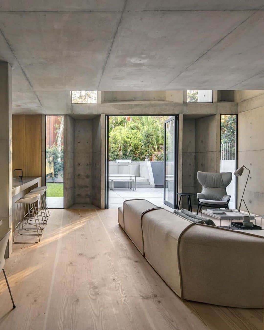 MT DOMAINEさんのインスタグラム写真 - (MT DOMAINEInstagram)「Now this is the kind of space that speaks to us. ✨📸: @nrarch」9月5日 22時01分 - mydomaine