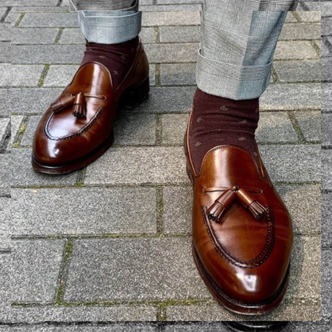 のインスタグラム：「Cavendish in Dark Brown Burnished Calf - photo credit @tasuku_de_su #crockettandjones #madetobeworn #customerimages」