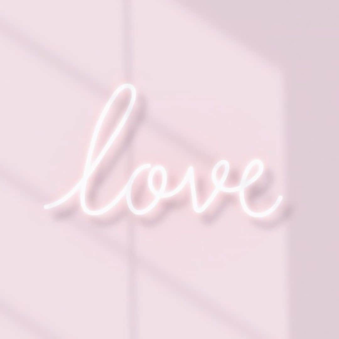 のインスタグラム：「LOVE♥」