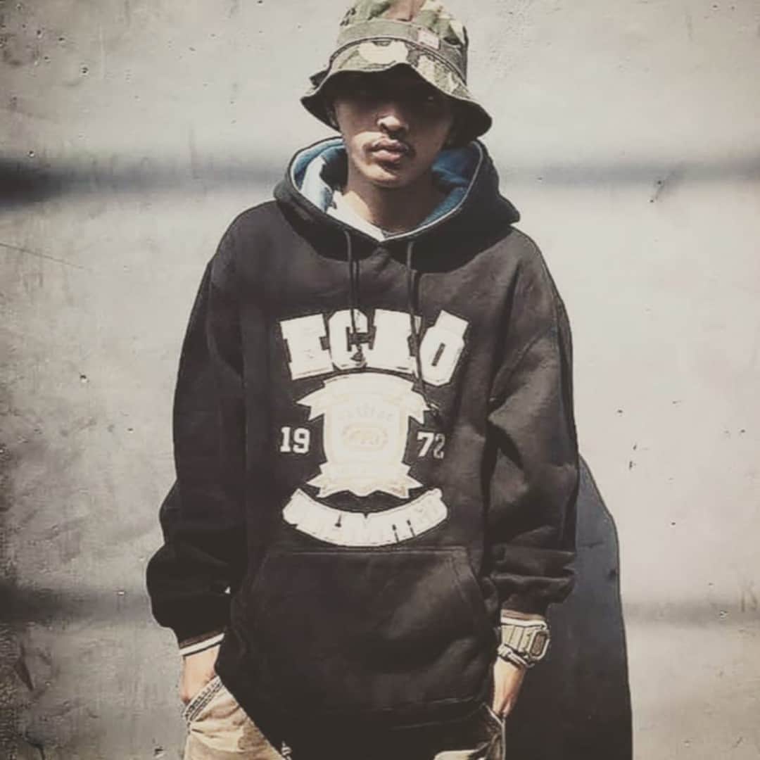 エコーレッドのインスタグラム：「Weekend Vibes @xball_stylistic」