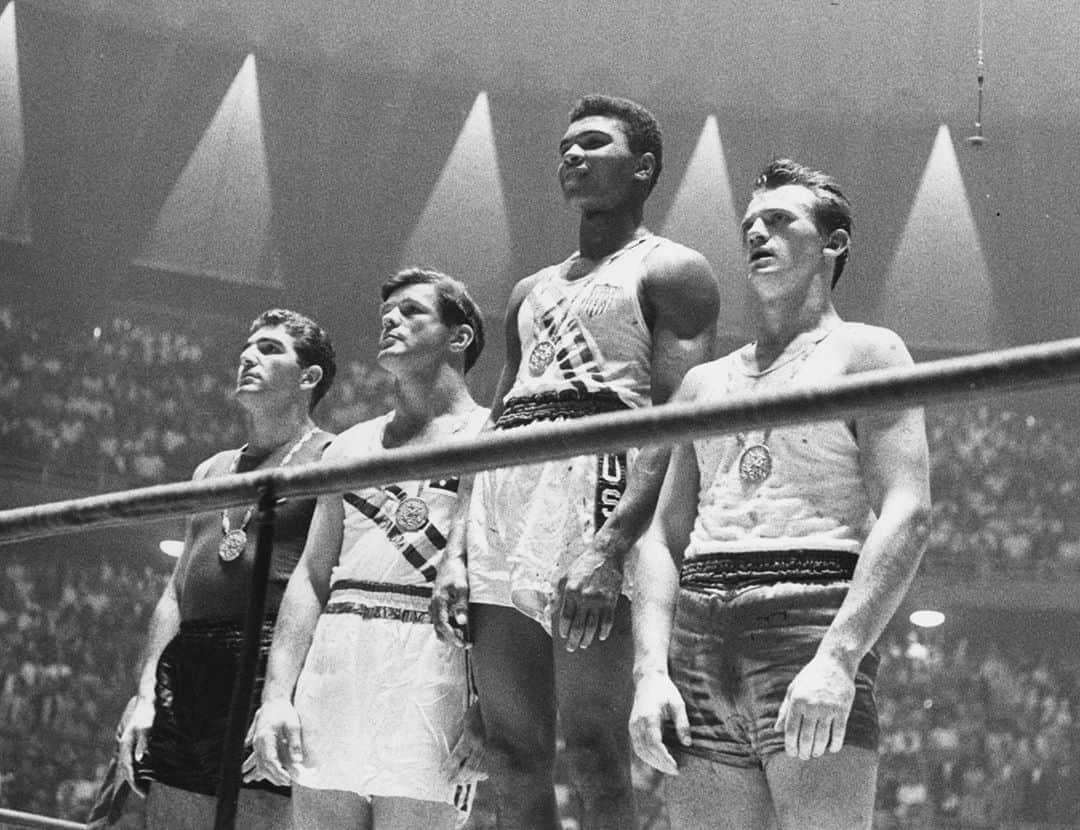 オリンピックさんのインスタグラム写真 - (オリンピックInstagram)「6⃣0⃣ years ago today @muhammadali 🇺🇸 became Olympic champion 🥊 #OnThisDay #Rome1960   🥈 Zbigniew Pietrzykowski 🇵🇱 @pkol_pl 🥉 Tony Madigan 🇦🇺 @ausolympicteam 🥉 Giulio Saraudi 🇮🇹 @conisocial」9月6日 0時09分 - olympics